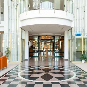 Отель Atomis Munich Airport By Mercure, Обердинг